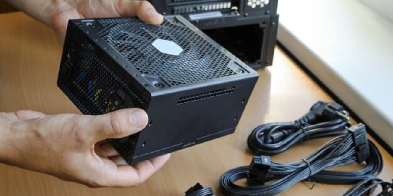 Bukan PC yang Rusak! Ini 5 Indikasi PSU Bermasalah dan Cara Mencegah Kebakaran Komponen