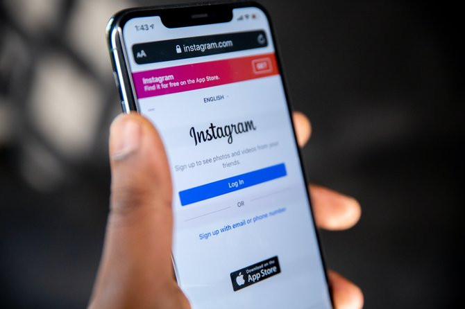 Blueprint RAHASIA Micro−Cuan Instagram: 7 Langkah Mengubah Akun Biasa Jadi Mesin Penghasilan