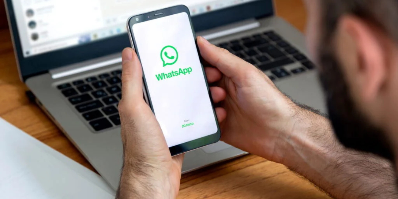 Memori HP Penuh Gara-gara WhatsApp? Aktifkan 4 Fitur Rahasia Ini Sekarang!