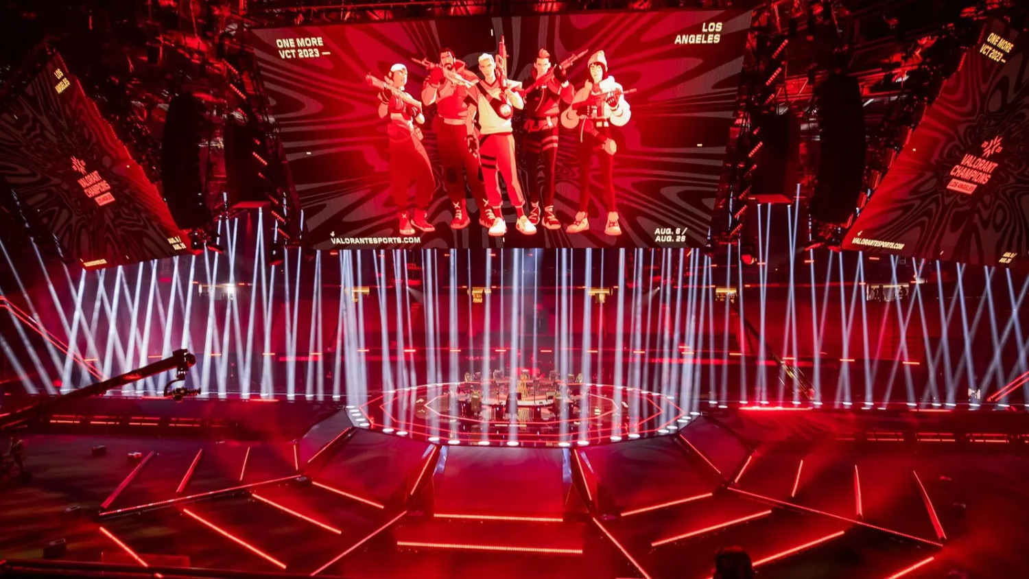 Mengejutkan! Ben Affleck dan Elon Musk hadiri Valorant Champions 2023